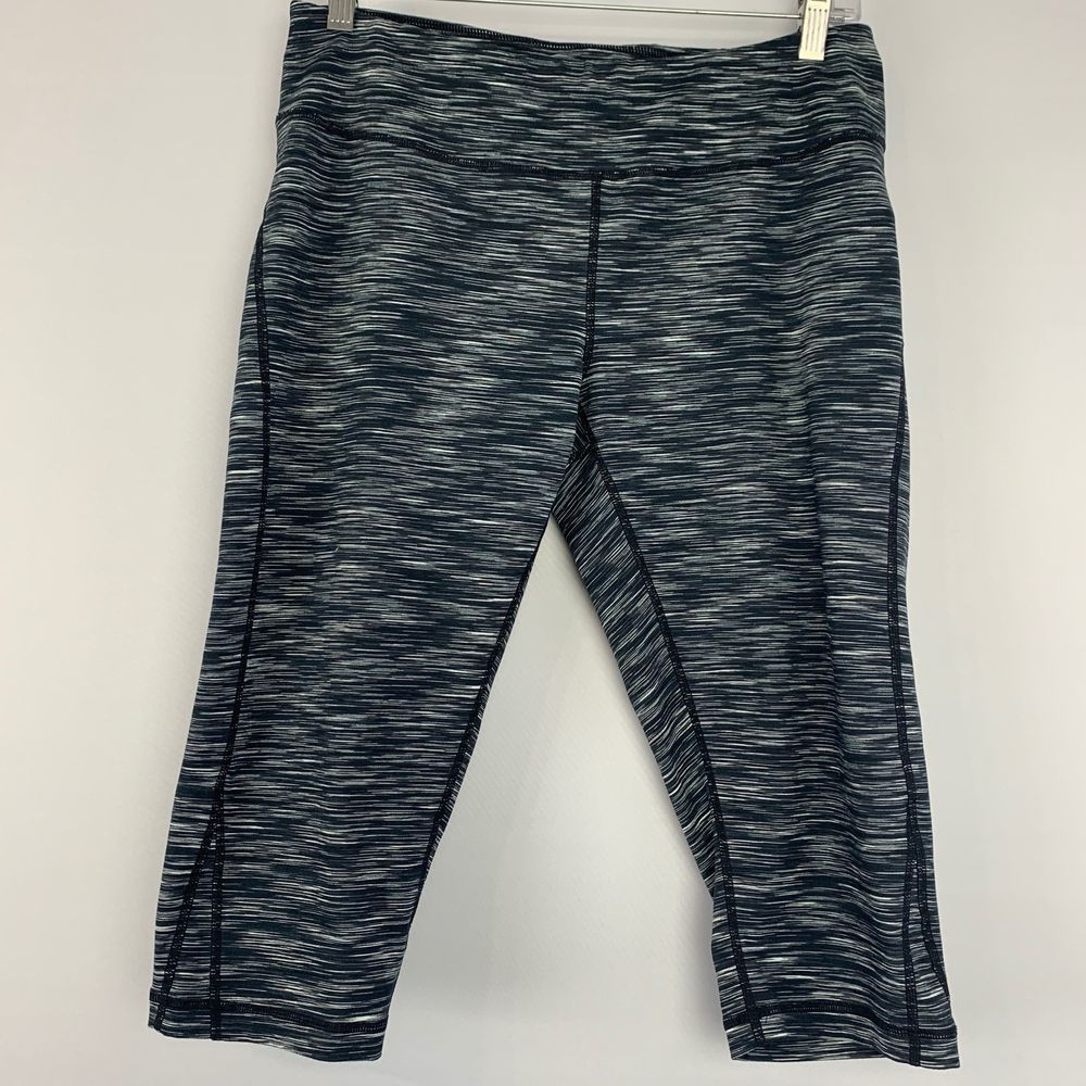 ZELLA | Black/White Cropped Leggings - L - Picture 2 of 6